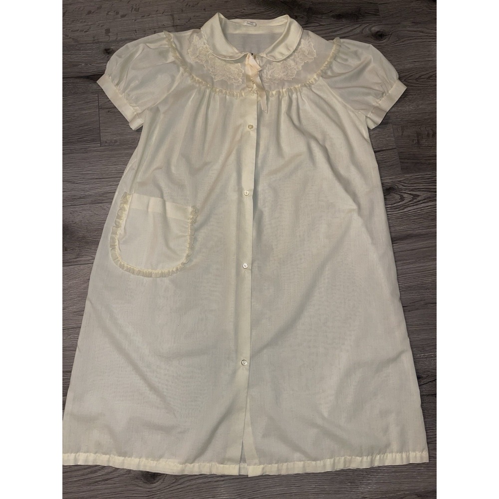 Vintage 60s Texsheen Robe Nightgown With Lace Details And Trim Yellow Size 36